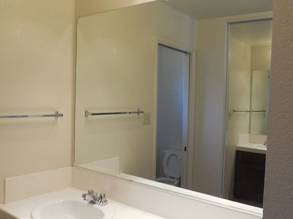 5th image of 918 Bear Creek Way