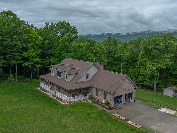 5th image of 444 Tew Ln