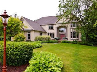 11370 Woodie Glen Dr, Chardon, OH 44024