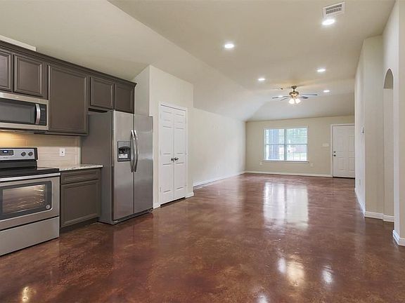 5th image of 5610 Highline Dr Unit B