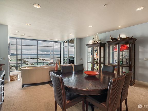 5th image of 22515 6th Ave S Unit 402