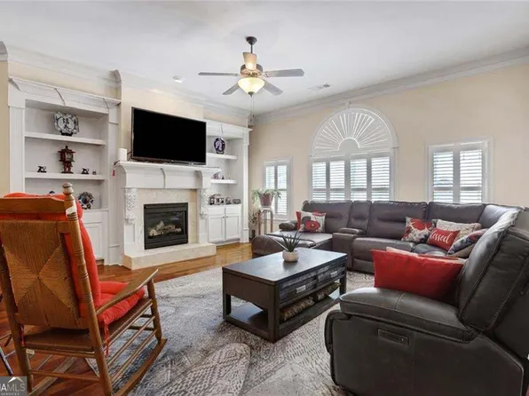 1201 Grassy Oat Ln, Lawrenceville, GA 30045