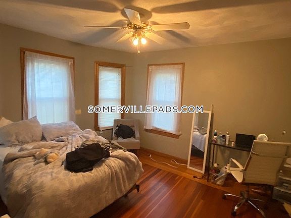 5th image of 36 Sunset Rd #1