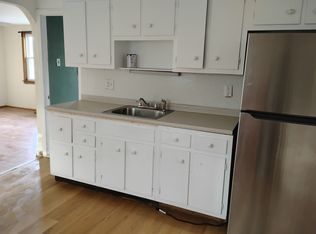 142 W 31st St #3, Bayonne, NJ 07002