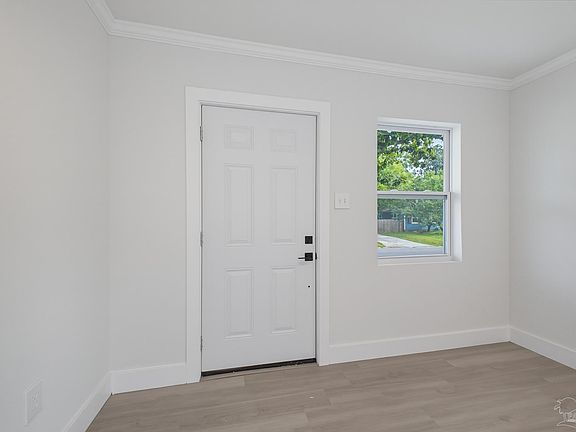 4th image of 312 Flannan Rd