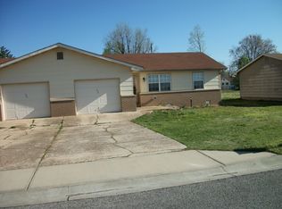 511 E 13th St, Mountain Home, AR 72653
