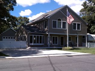 117 Sylvan Ave, Flanders, NY 11901