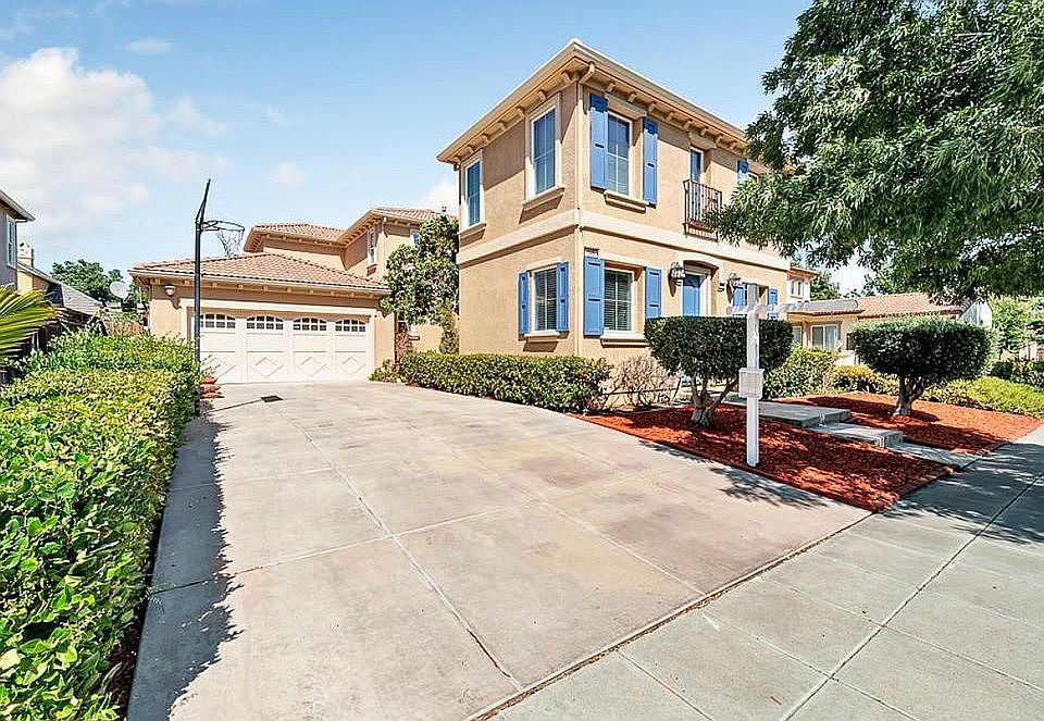 1st image of 345 W Camarada Ct