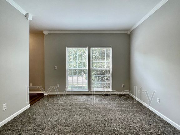 3rd image of 3228 Nolen Ln