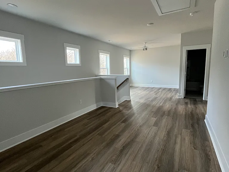 335 Beacon Dr — Photo 25