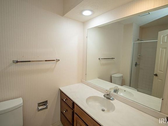 5th image of 52080 Furrow Dr