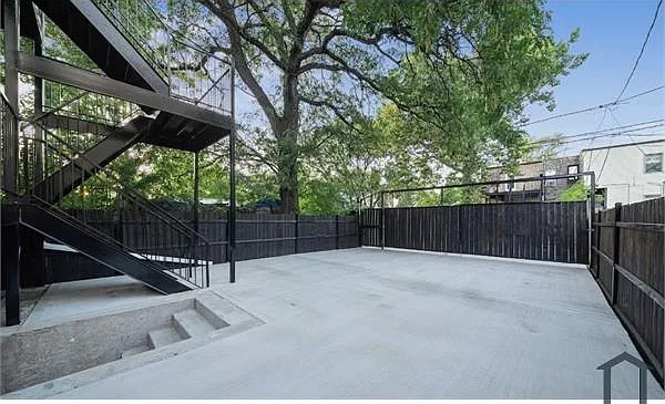 3 bed, 1400 sqft, $2,800 — Photo 4
