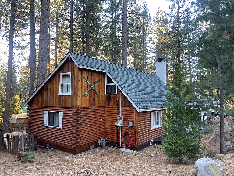 Cutthroat Ave — Photo 14