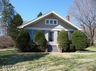 68 N Pioneer Ave, Shavertown, PA 18708