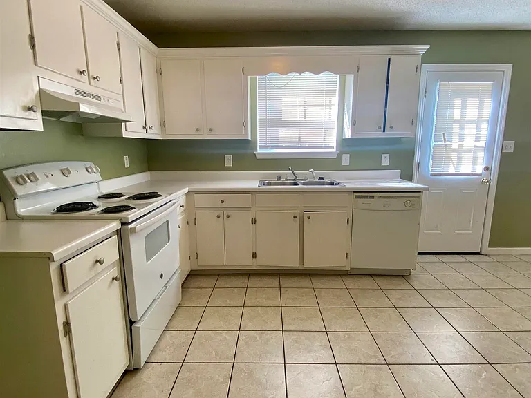 242 Comet Dr — Photo 22