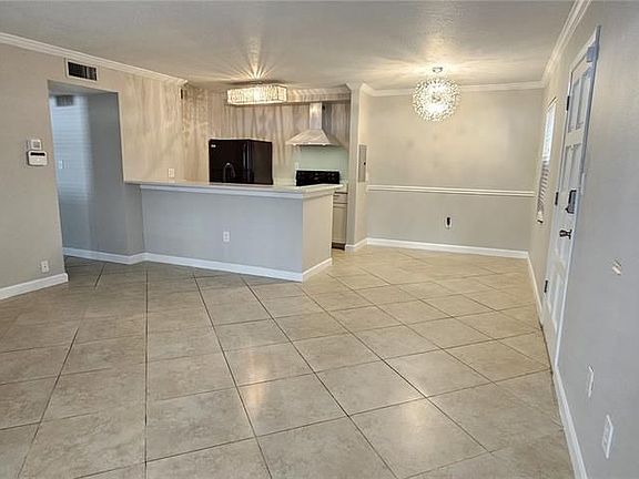2nd image of 110 Alameda Ct Unit 130