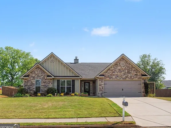 637 High Meadow Dr, Jefferson, GA 30549