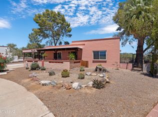 177 N Abrego Dr, Green Valley, AZ 85614
