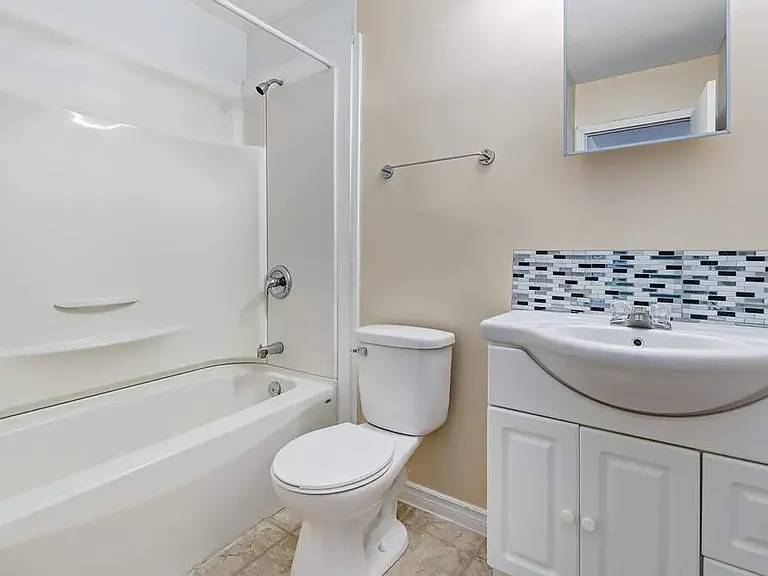 6 Allanbrooke Dr #18 — Photo 7