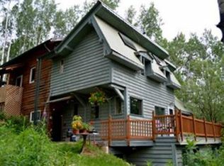 224 Pebble Dr, Fairbanks, AK 99709