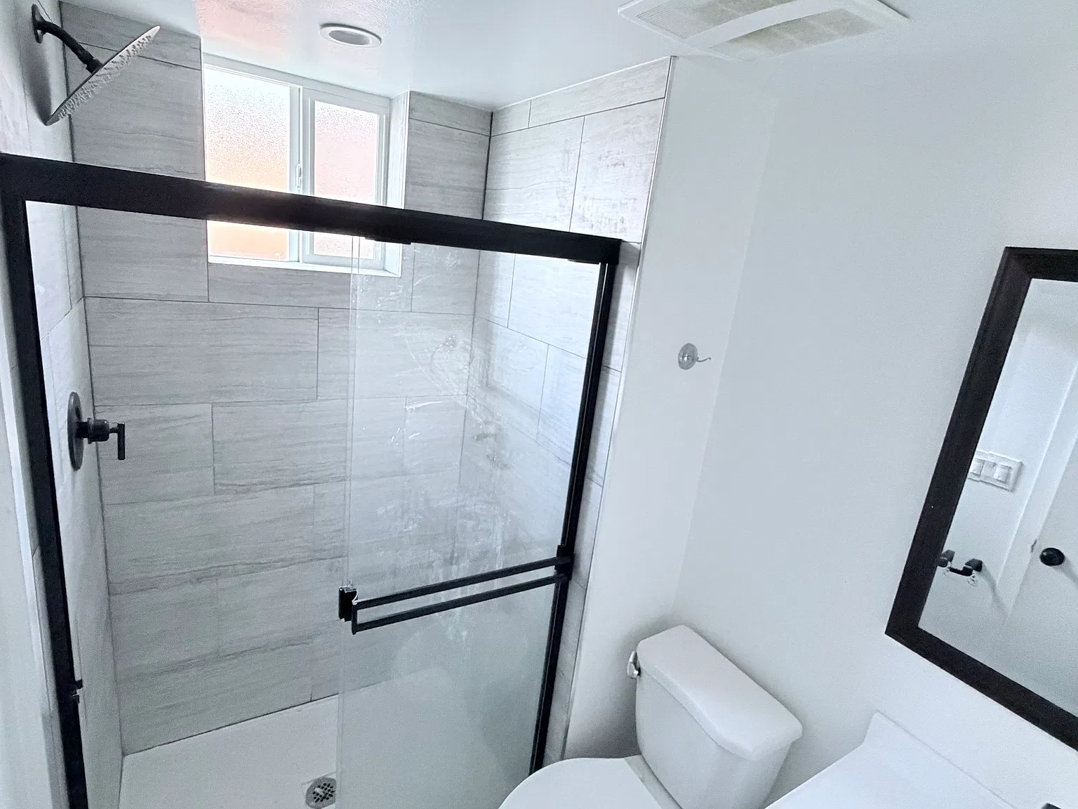 4 bed, 1700 sqft, $3,850 — Photo 4