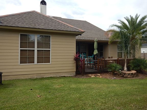 3rd image of 2335 Longue Vue Dr