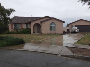 7676 Bella Terra Ave, Highland, CA 92346
