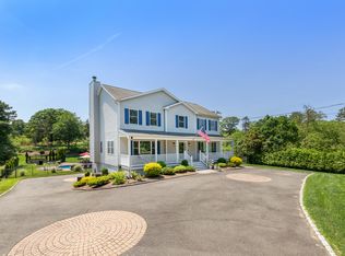 51 Hills Station Rd, Southampton, NY 11968