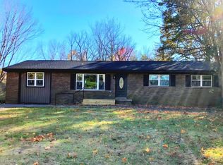 916 Krebs Station Rd, Paducah, KY 42003