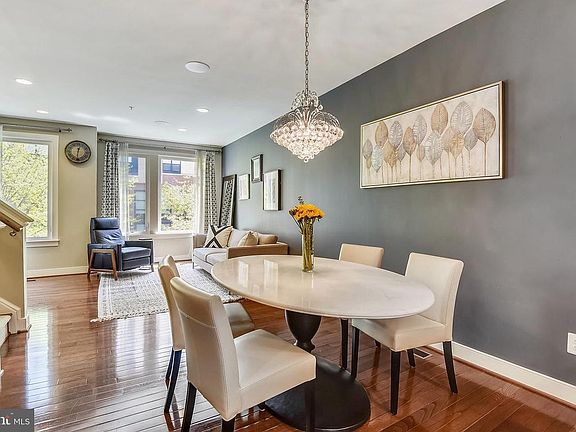 4th image of 2944 Penny Ln