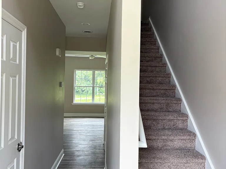 109 S Pine St — Photo 7
