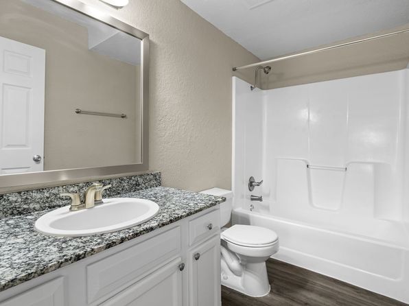 2930 N Shartel Ave #115