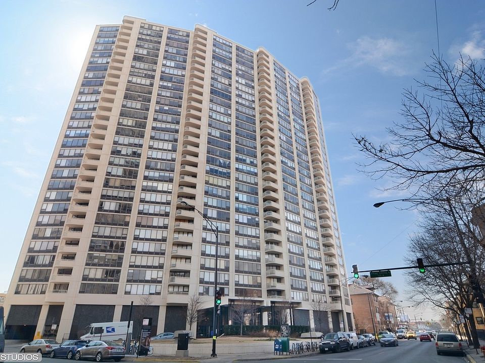 1st image of 3930 N Pine Grove Ave APT 716