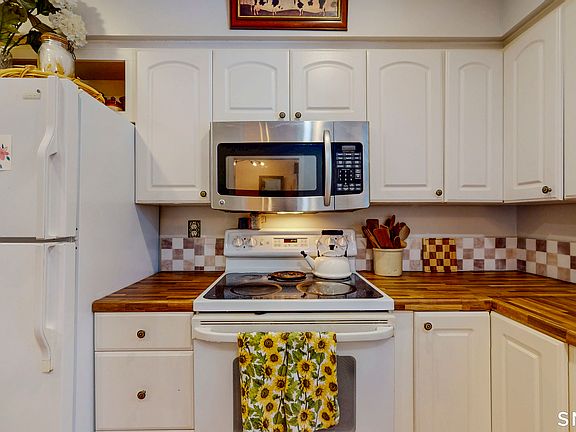 4th image of 54 Whitmore Lane #3