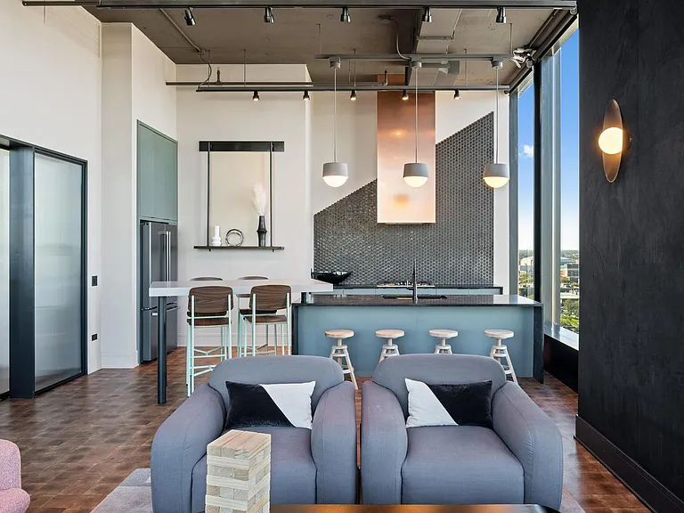 The Avra West Loop — Photo 19