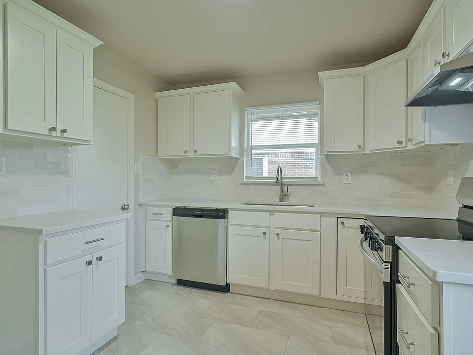 1617 Andover Ct