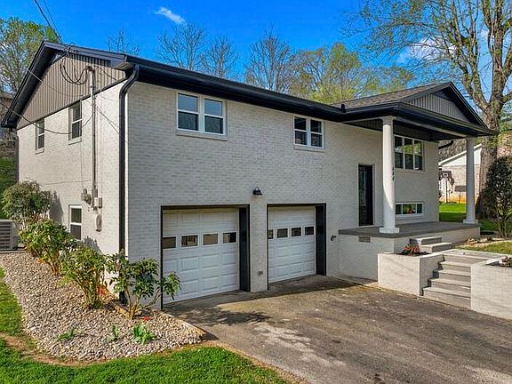 3rd image of 444 Laurel St