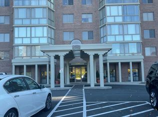 3200 N Leisure World Blvd APT 608, Silver Spring, MD