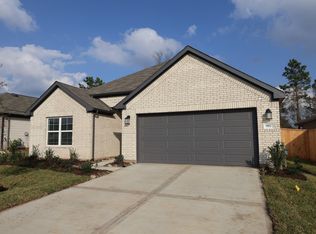 957 Garden Path Dr, Willis, TX 77378