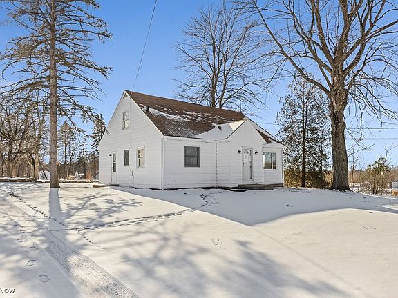 4th image of 1724 Krumroy Rd