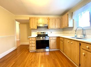 2 Dickson St #2, Somerville, MA 02144