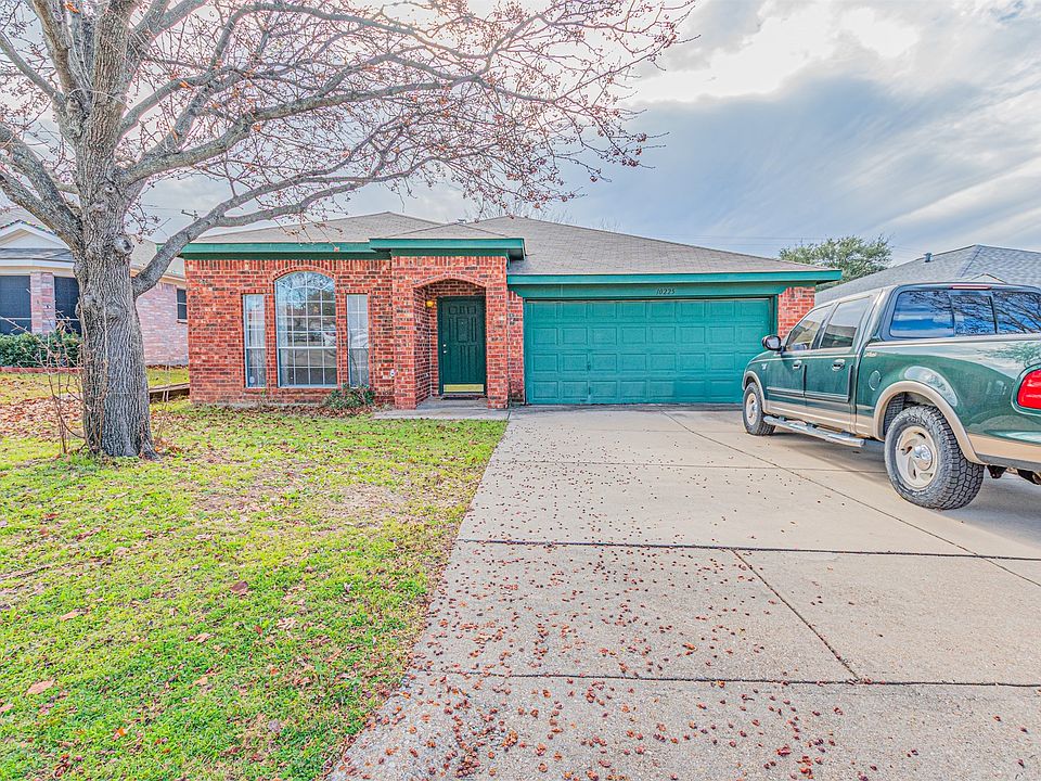 1st image of 10225 Pleasant Mound Dr