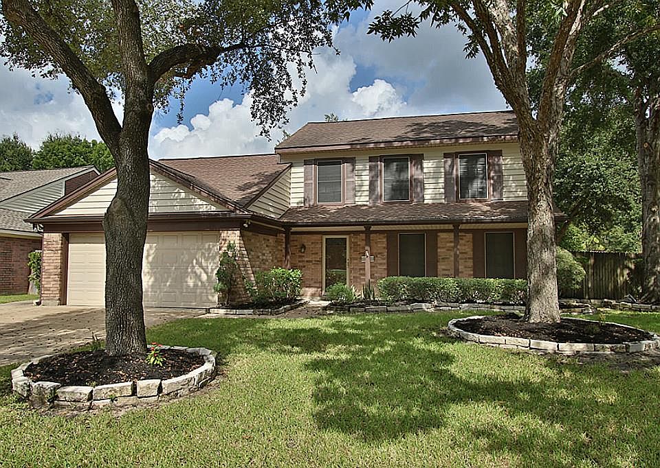 1st image of 10402 Prospect Hill Dr
