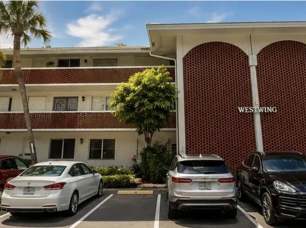 2050 NE 39th Street #W312, Lighthouse Point, FL 33064