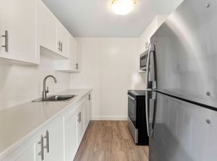 Thames Park Tower Apartments, Chatham Kent, ON N7L 4V2