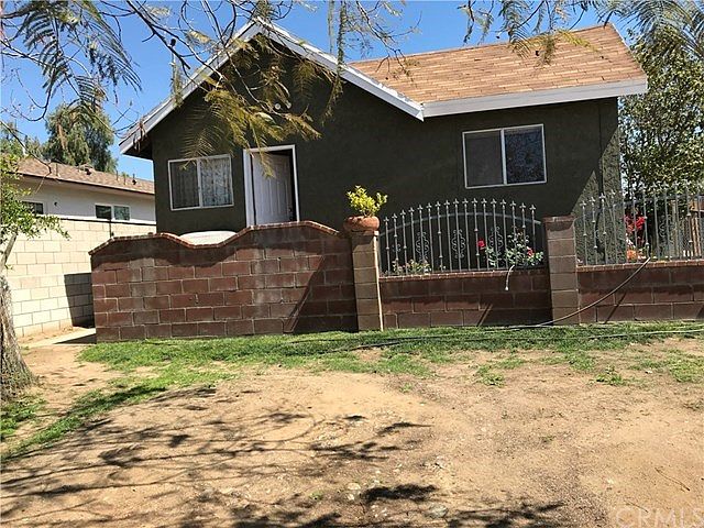 2nd image of 4951 Tyler St