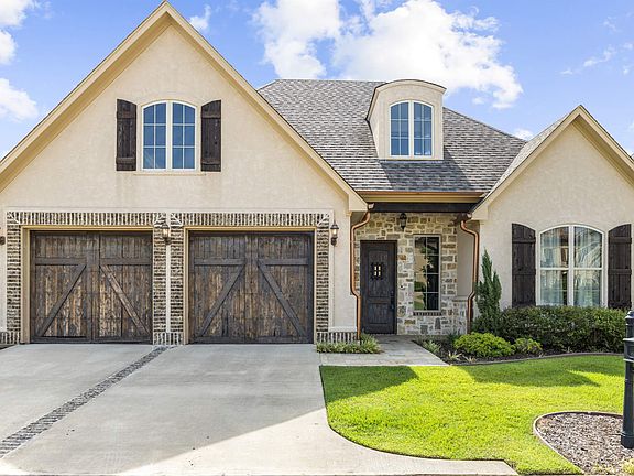 2nd image of 756 Esperanza Pl