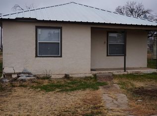 302 Main St, Idalou, TX 79329