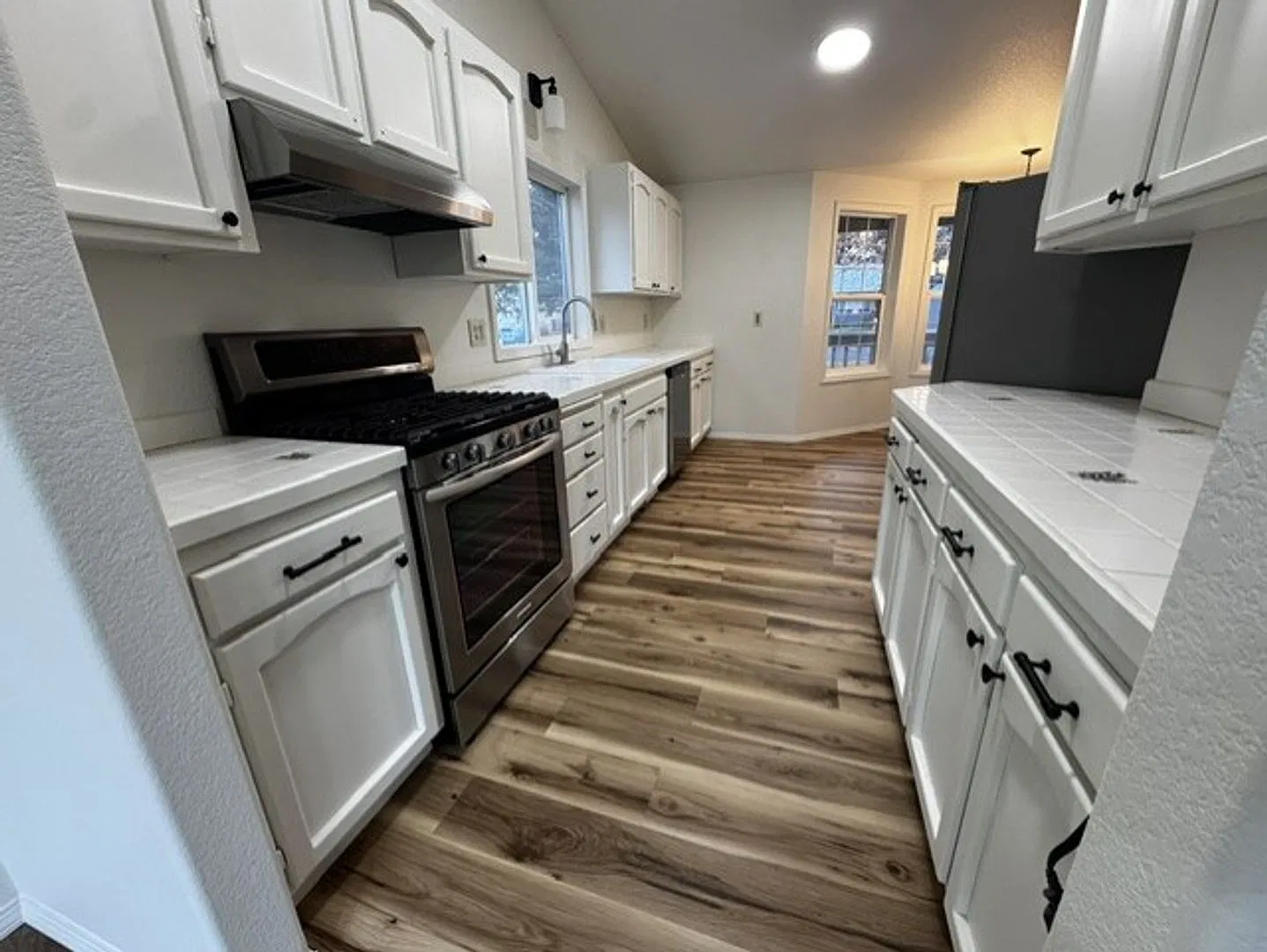 Single level home close to the hospital — Photo 3