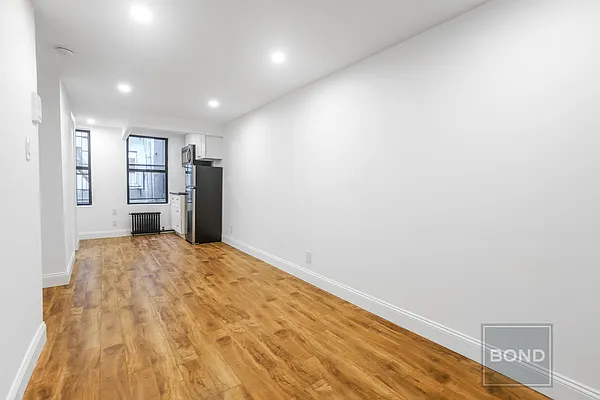 Rented by Bond New York | media 1